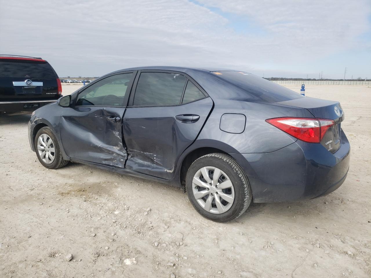 2015 TOYOTA COROLLA L - Image 2