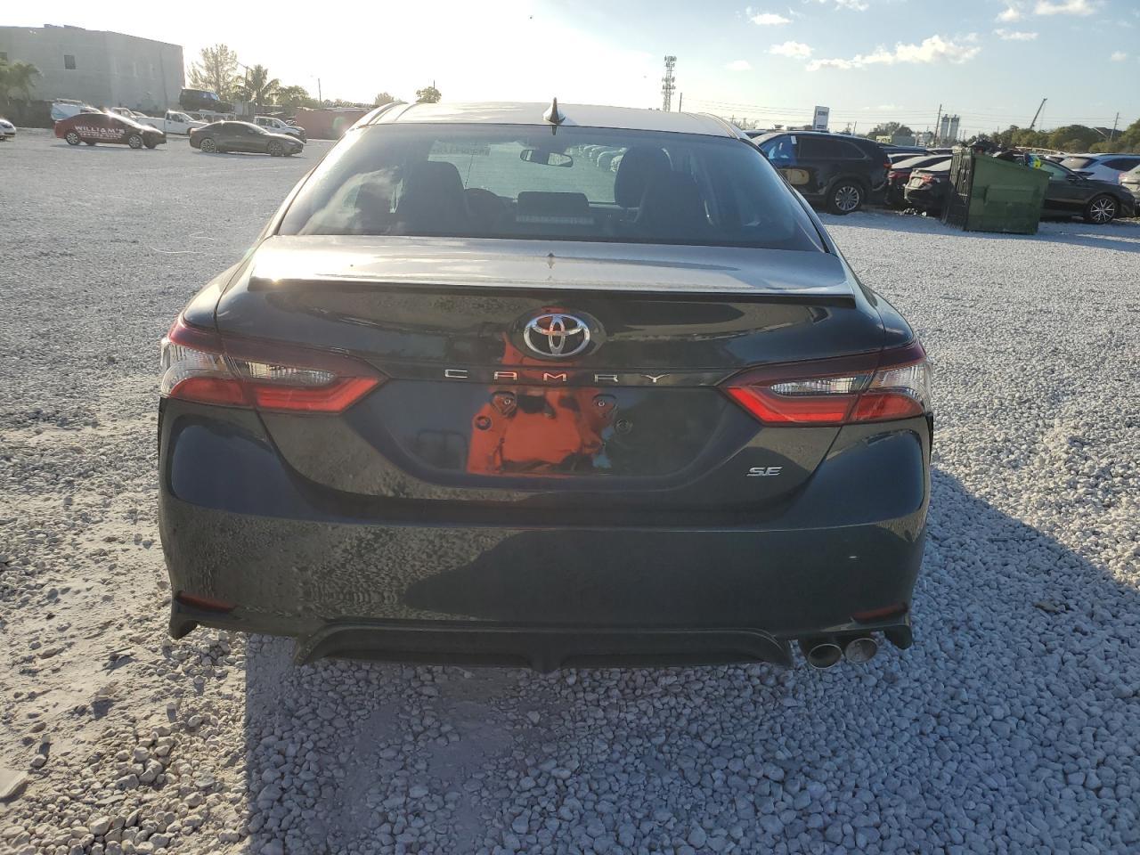 2021 TOYOTA CAMRY SE - Image 6