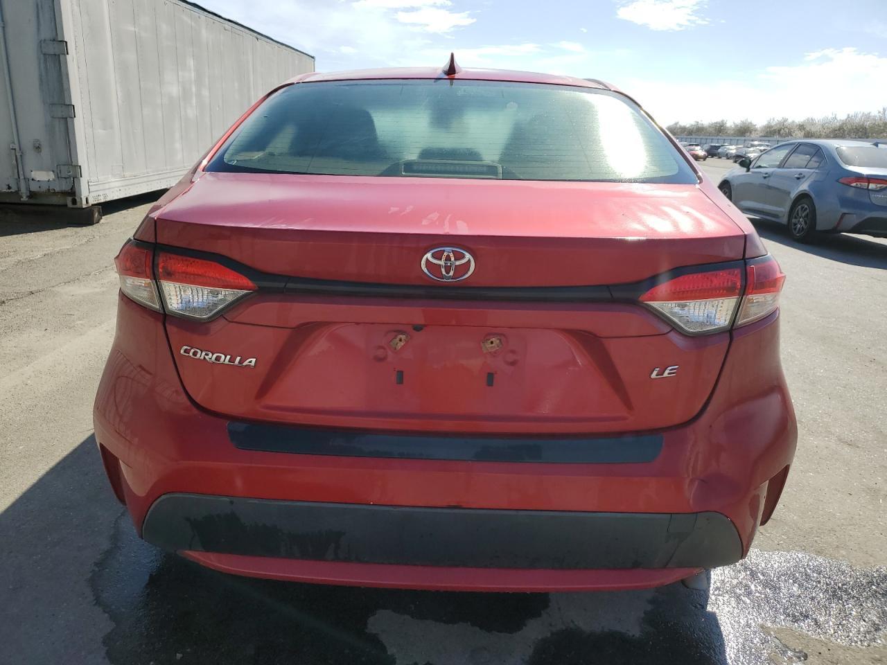 2020 TOYOTA COROLLA LE - Фото 6
