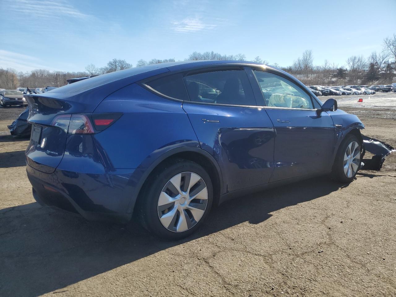 2023 TESLA MODEL Y - Image 3