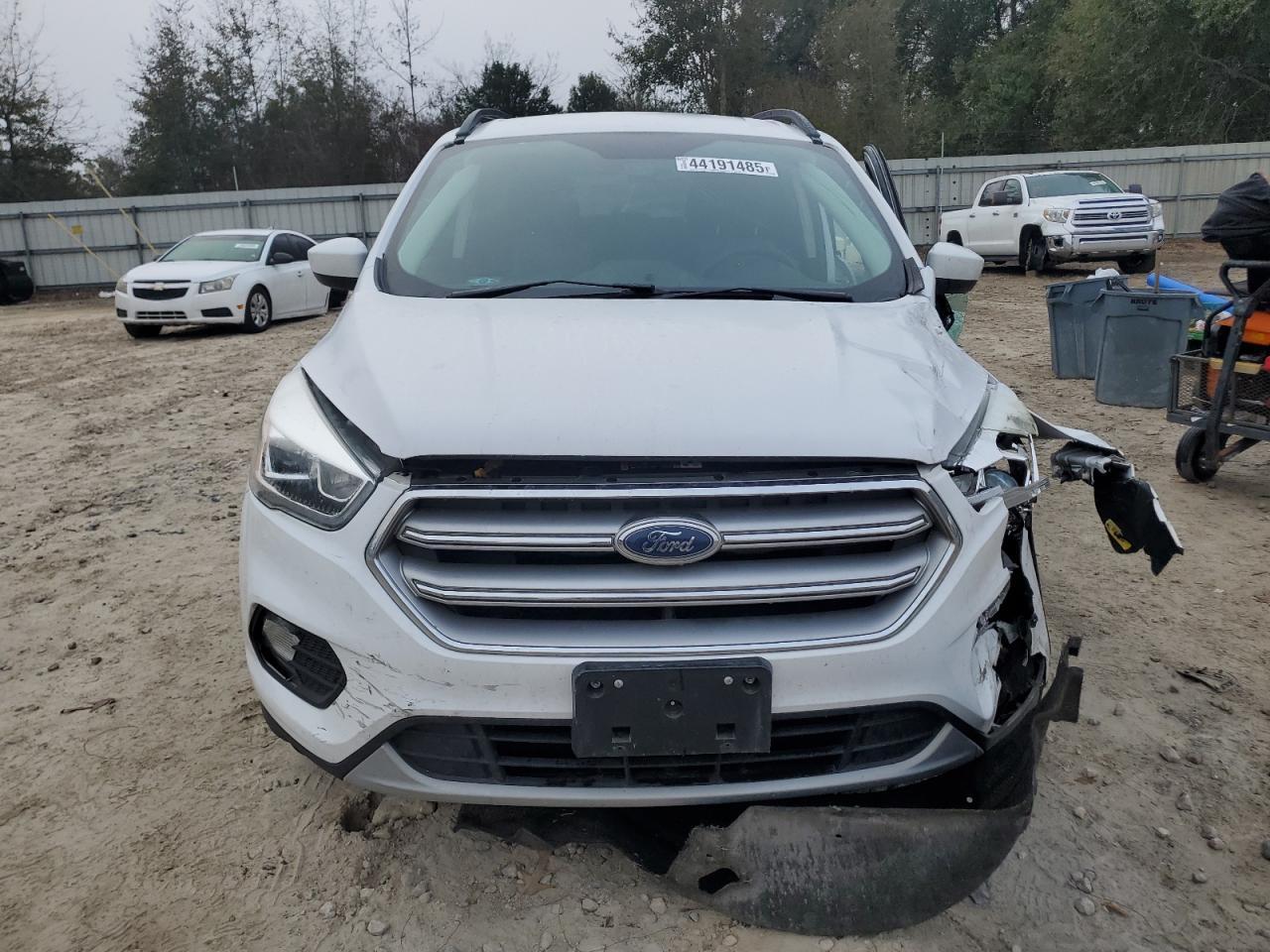 2017 FORD ESCAPE SE - Фото 5