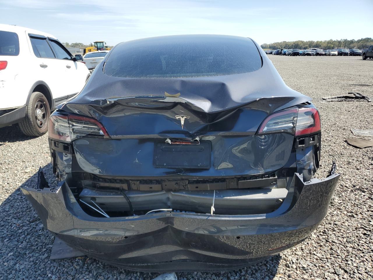 2022 TESLA MODEL 3 - Image 6