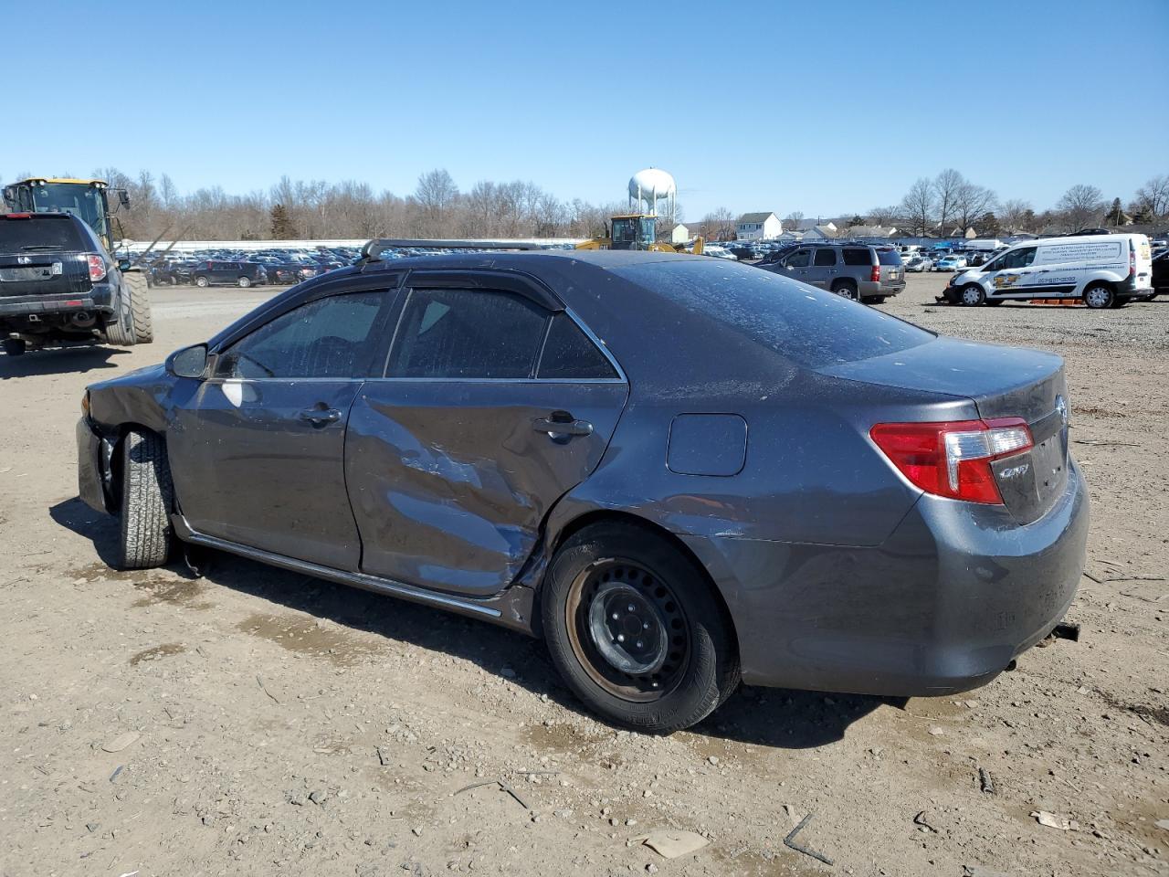 2014 TOYOTA CAMRY L - Фото 2