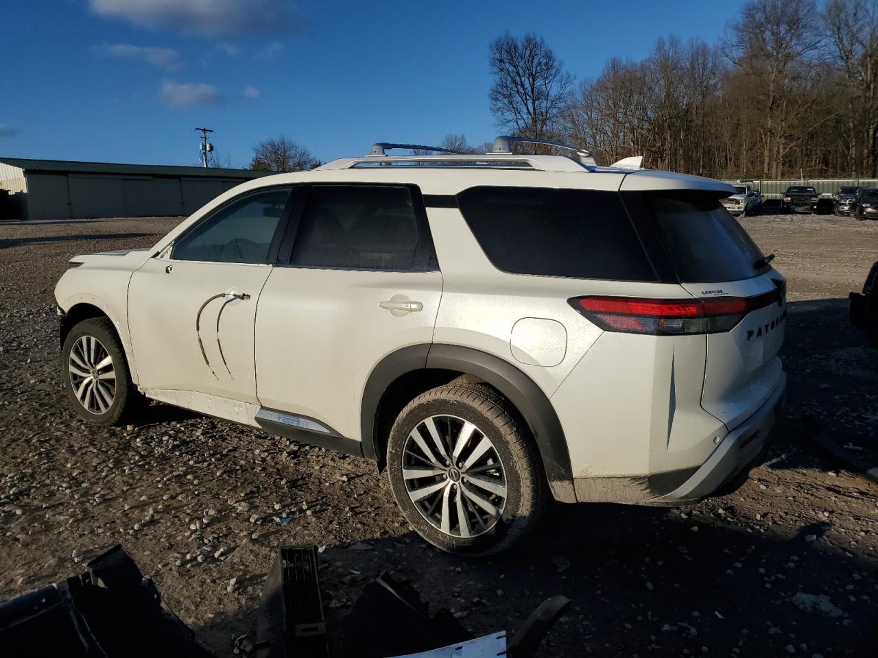 2023 NISSAN PATHFINDER - Image 2