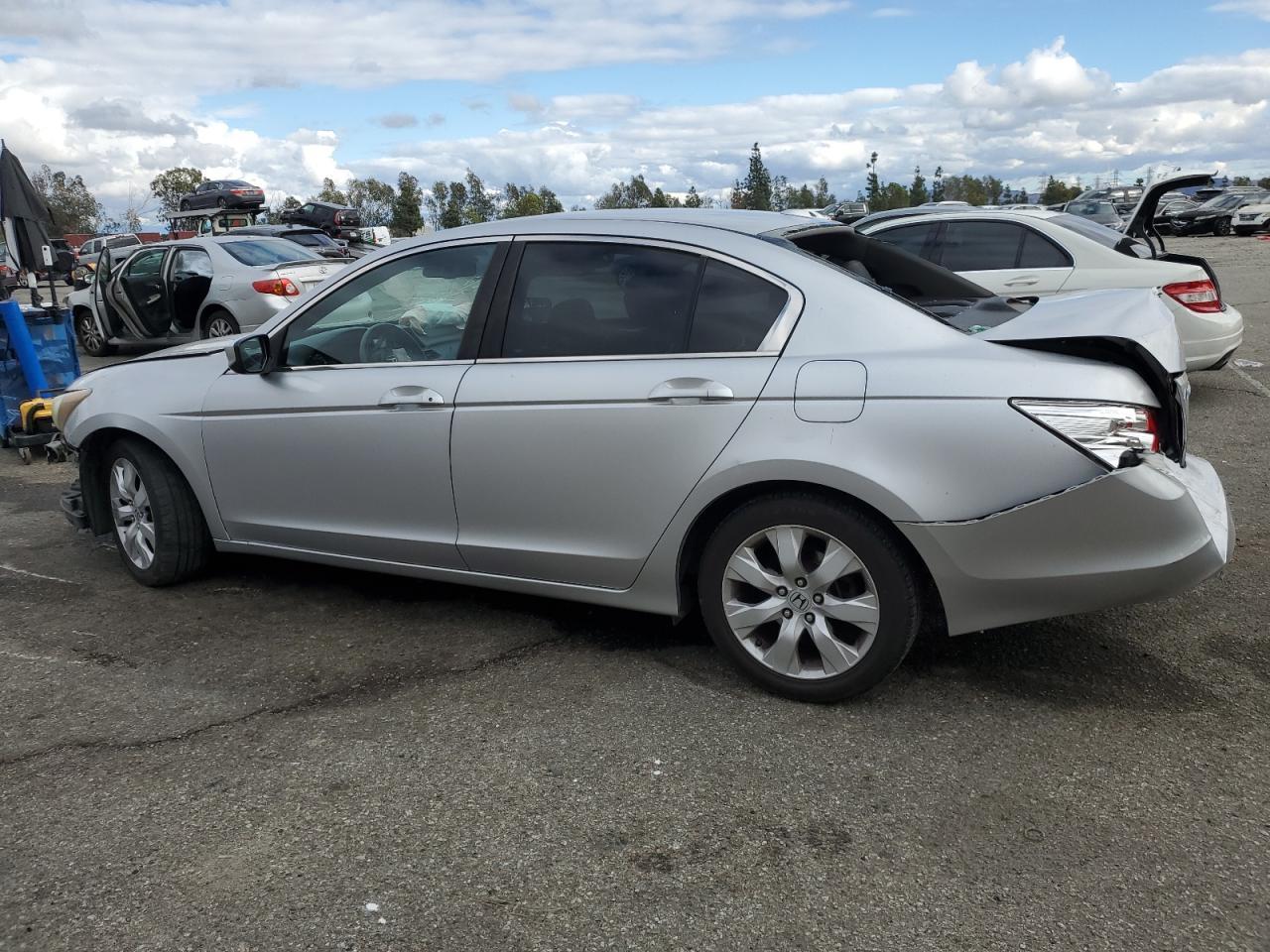 2010 HONDA ACCORD EXL - Image 2