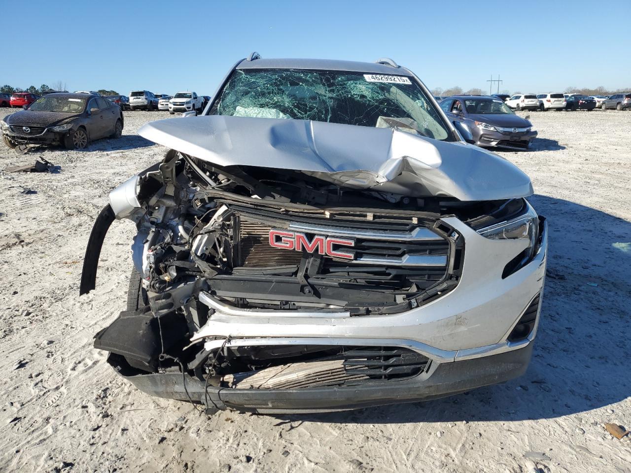 2019 GMC TERRAIN SL - Image 5