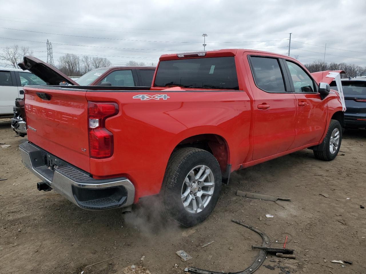 2023 CHEVROLET SILVERADO - Фото 3