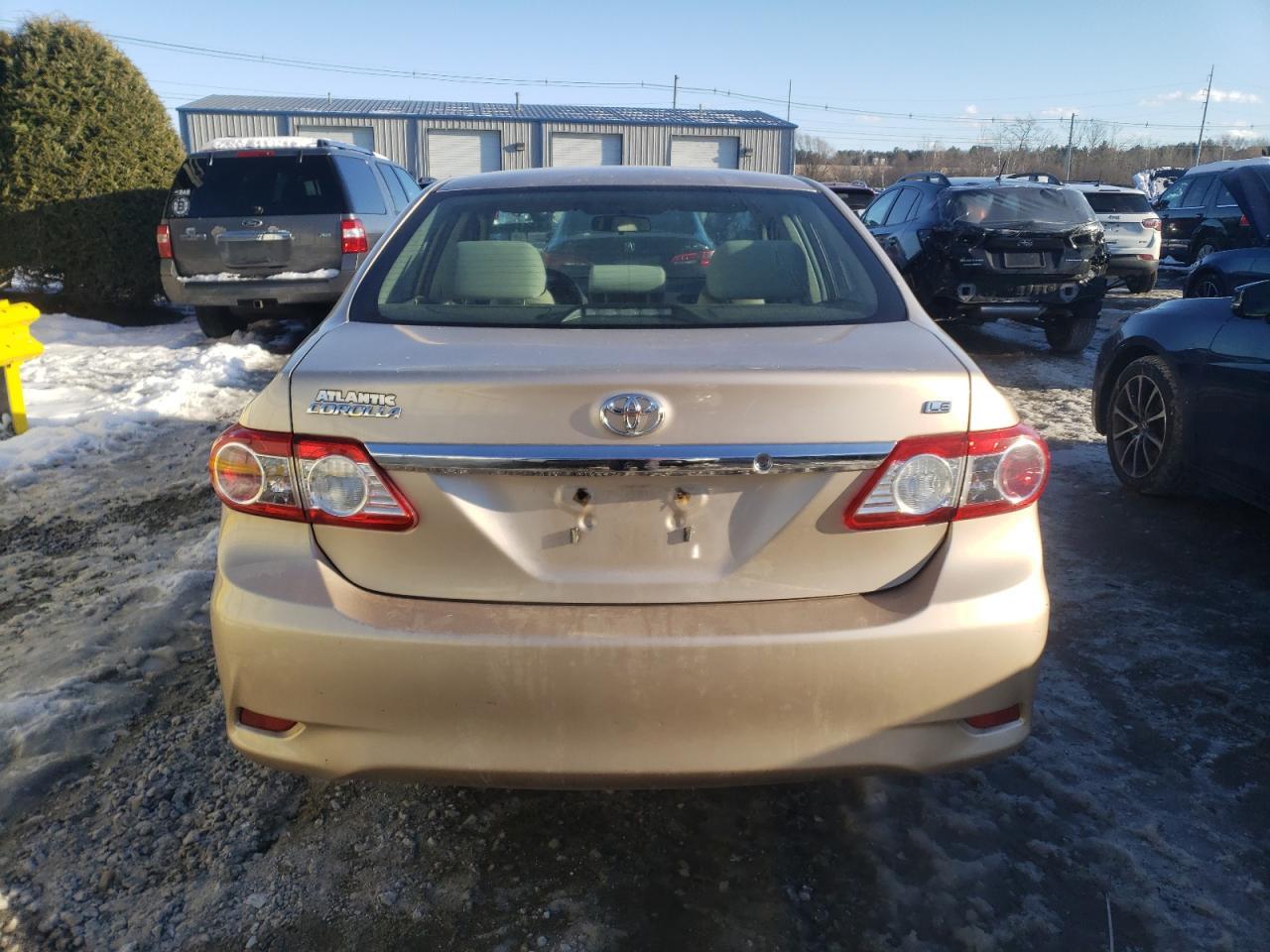 2013 TOYOTA COROLLA BA - Image 6