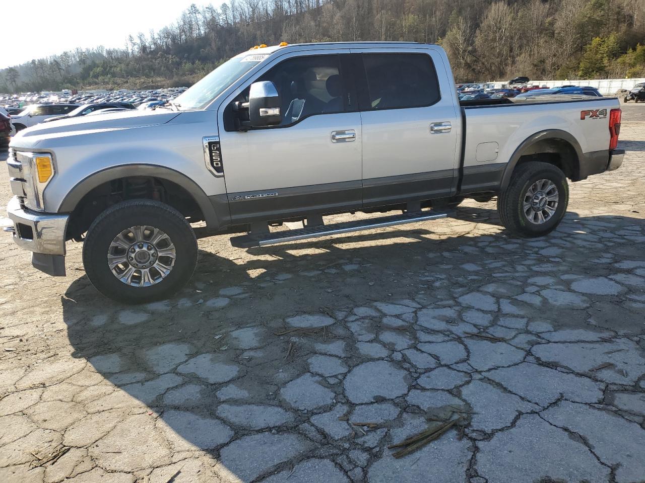 2017 FORD F250 SUPER