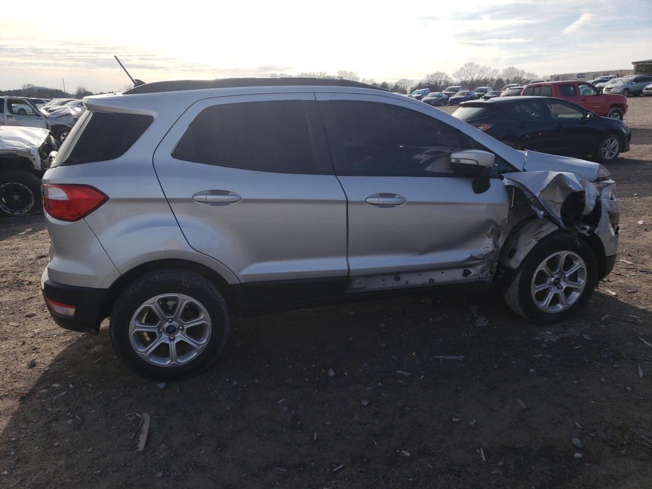 2020 FORD ECOSPORT S - Фото 3