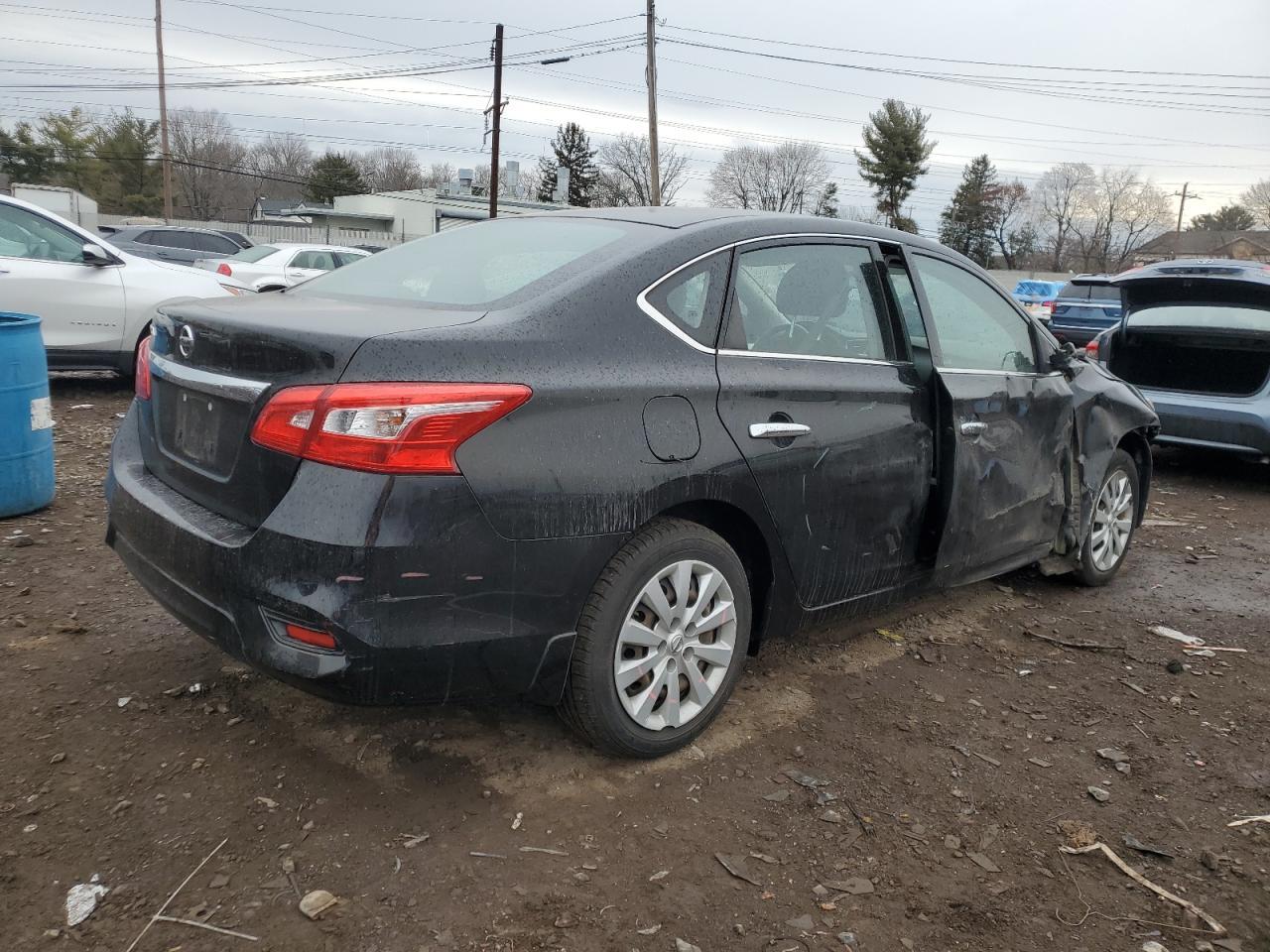 2017 NISSAN SENTRA S - Фото 3