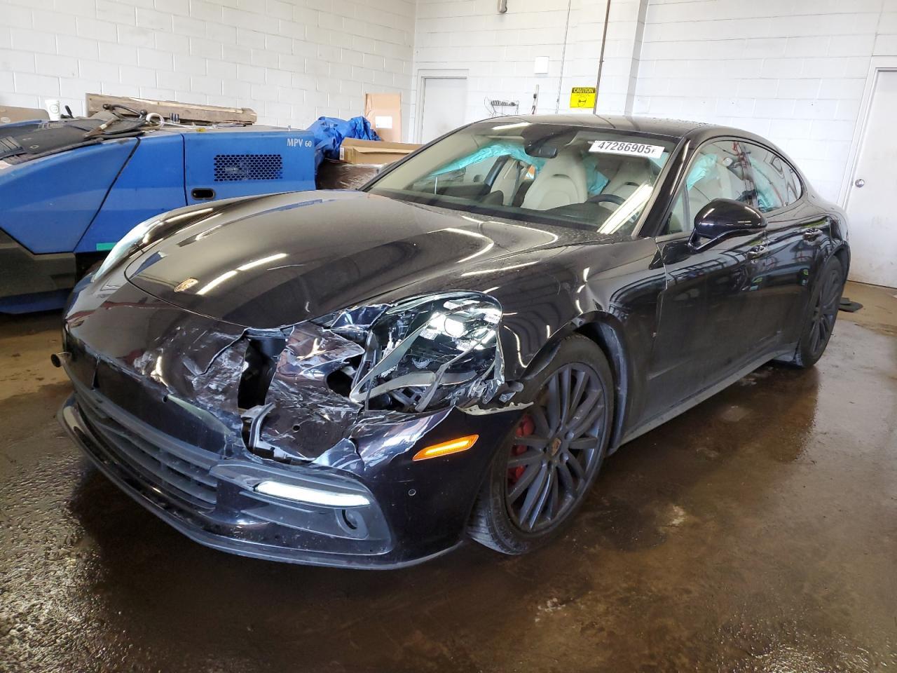 2018 PORSCHE PANAMERA 4