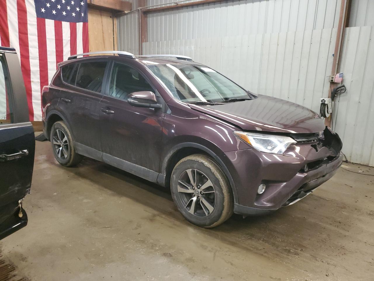 2016 TOYOTA RAV4 XLE - Image 4