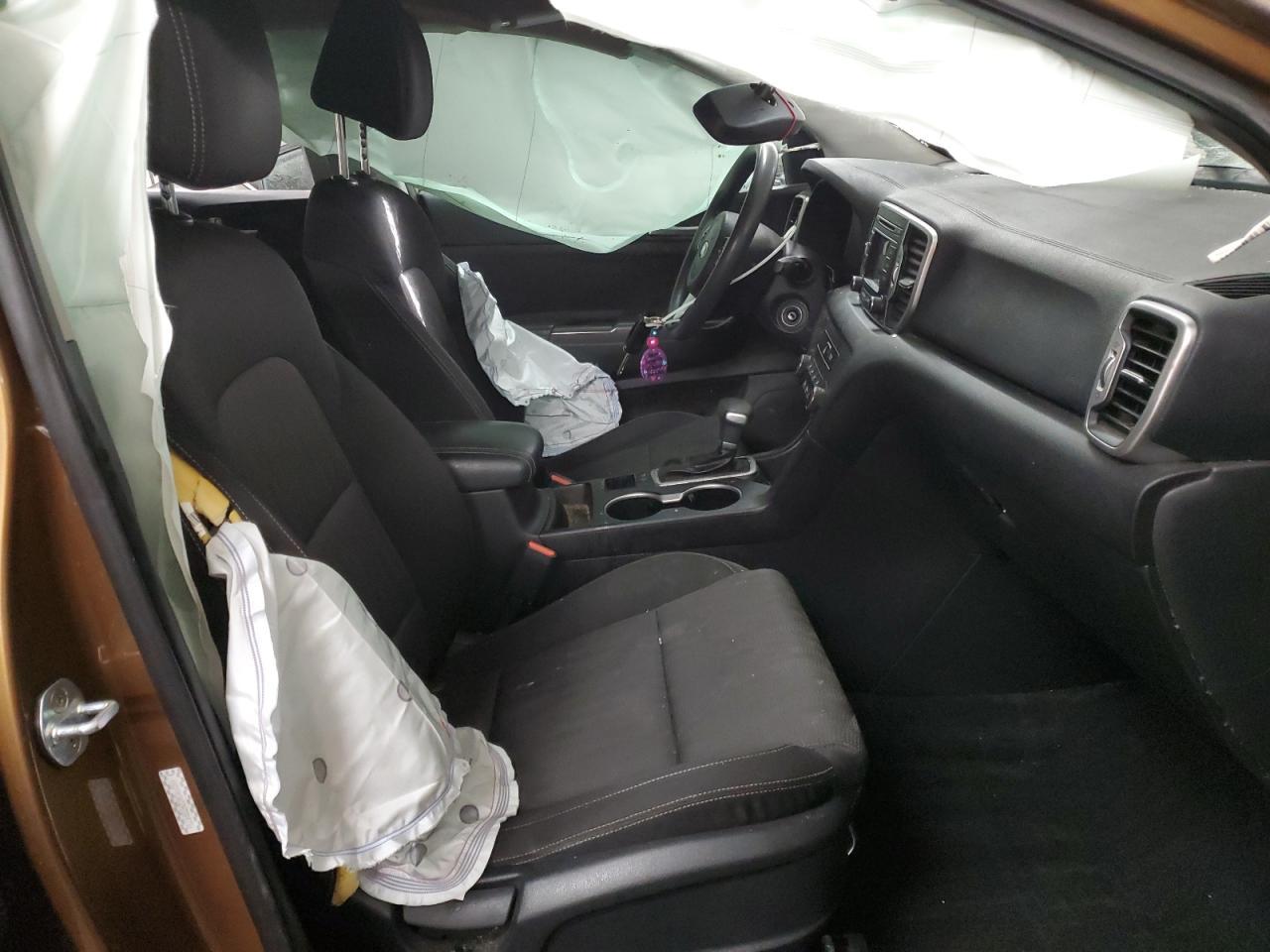 2017 KIA SPORTAGE L - Image 7