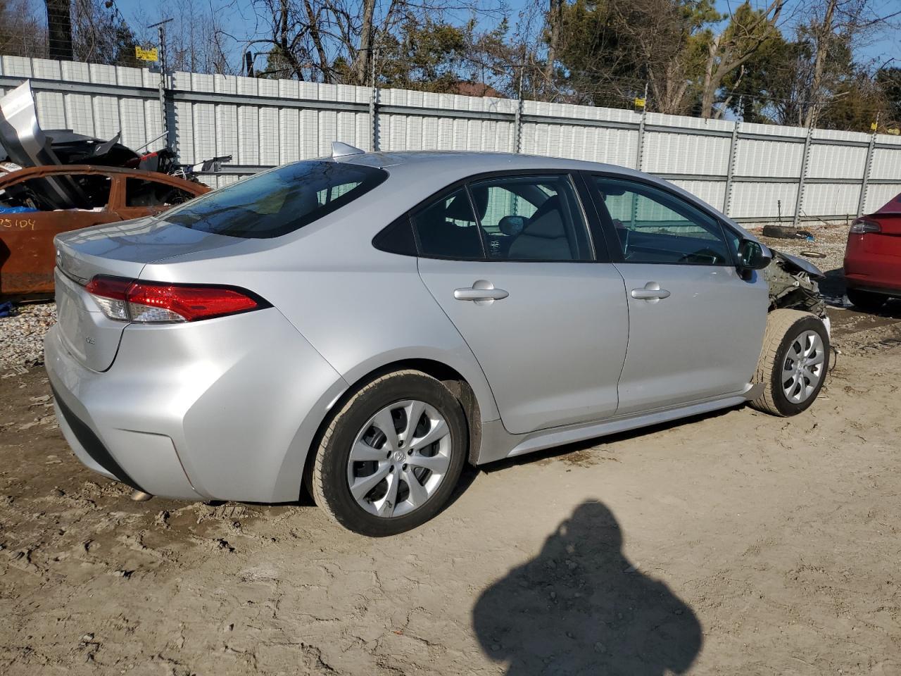 2021 TOYOTA COROLLA LE - Image 3