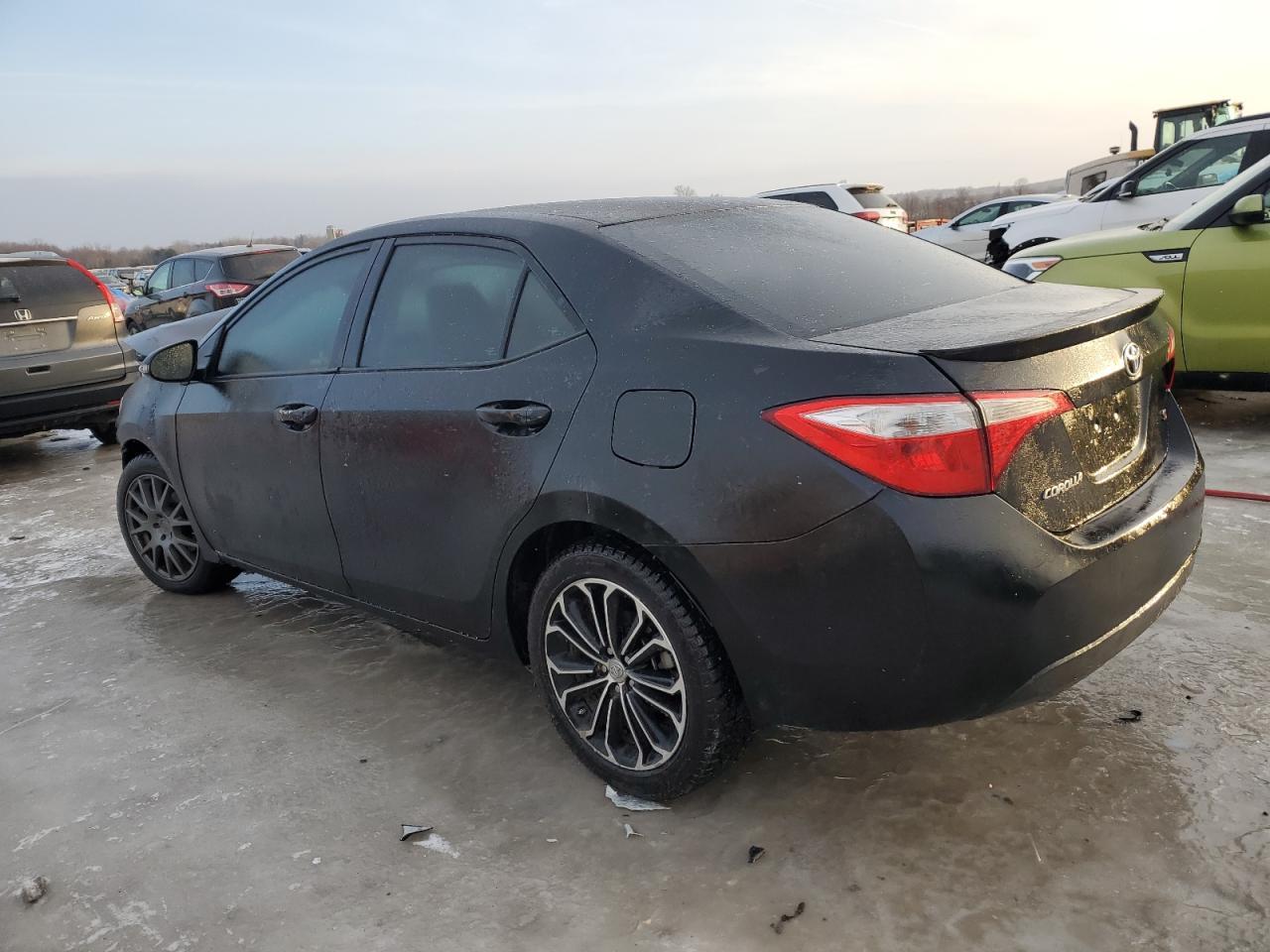 2015 TOYOTA COROLLA L - Image 2