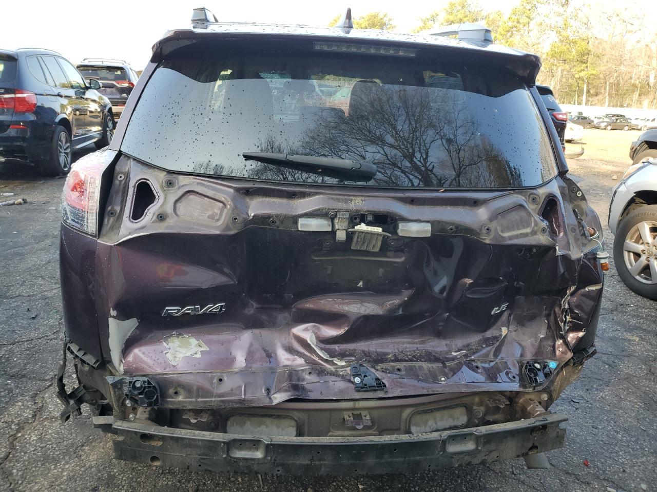 2017 TOYOTA RAV4 LE - Image 6
