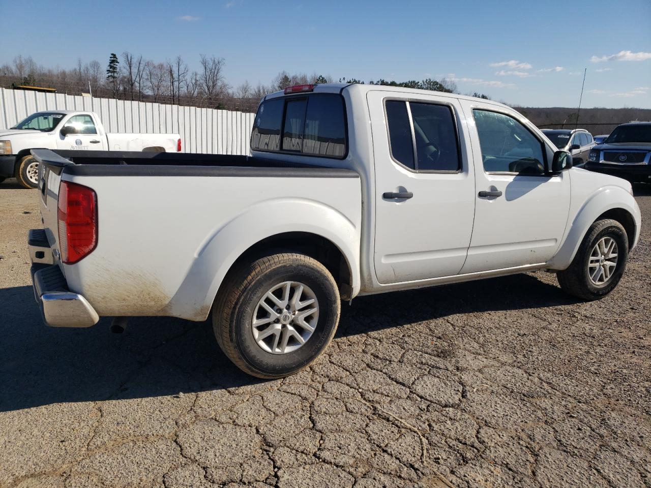 2019 NISSAN FRONTIER S - Фото 3