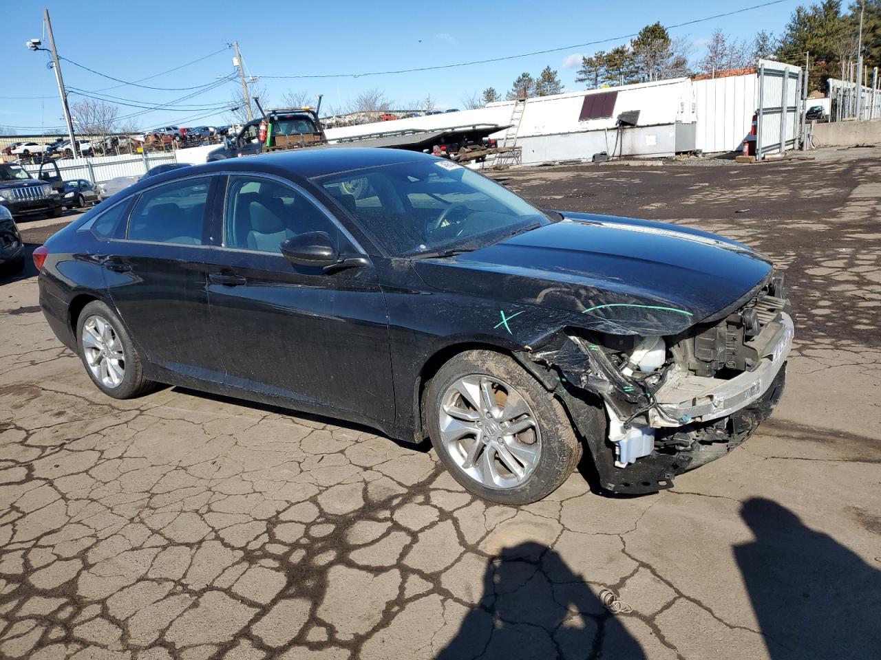 2018 HONDA ACCORD LX - Image 4