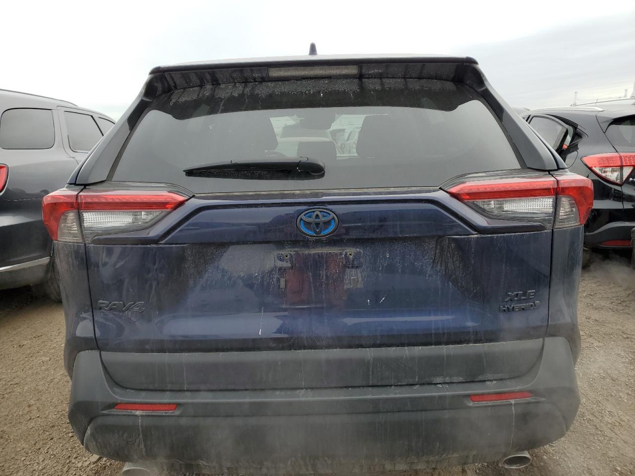 2022 TOYOTA RAV4 XLE - Image 6