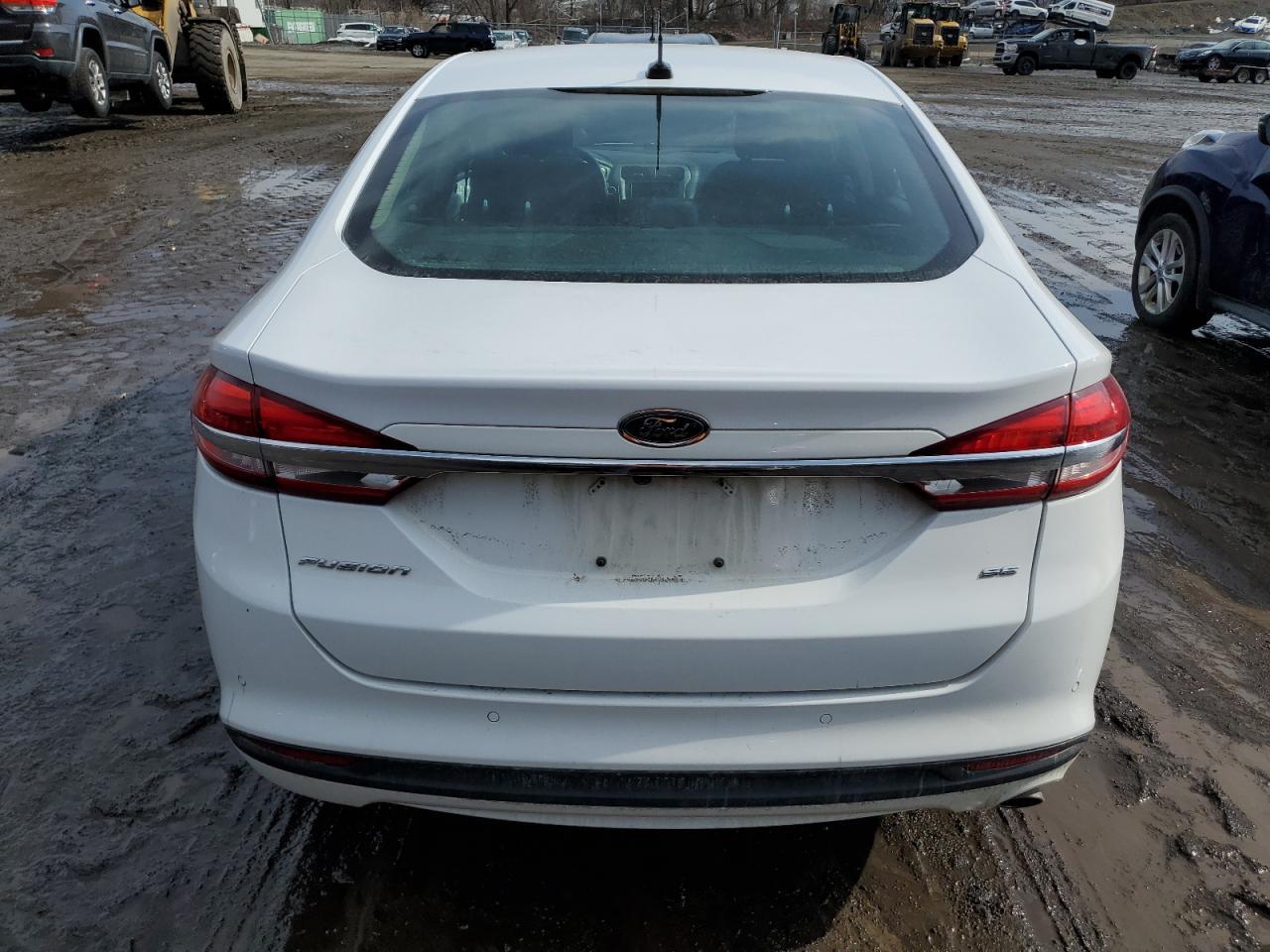 2017 FORD FUSION SE - Image 6