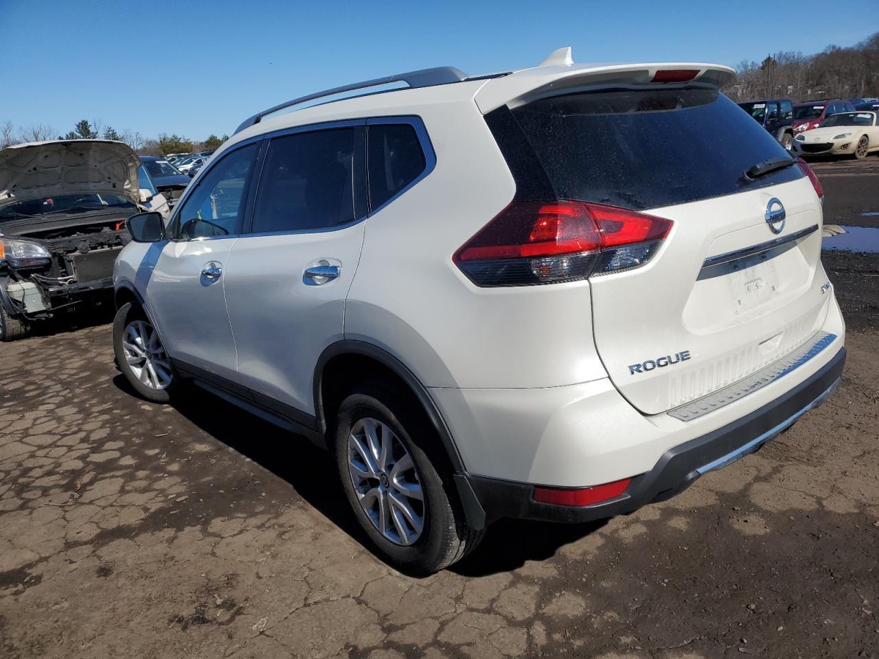 2018 NISSAN ROGUE S - Фото 2