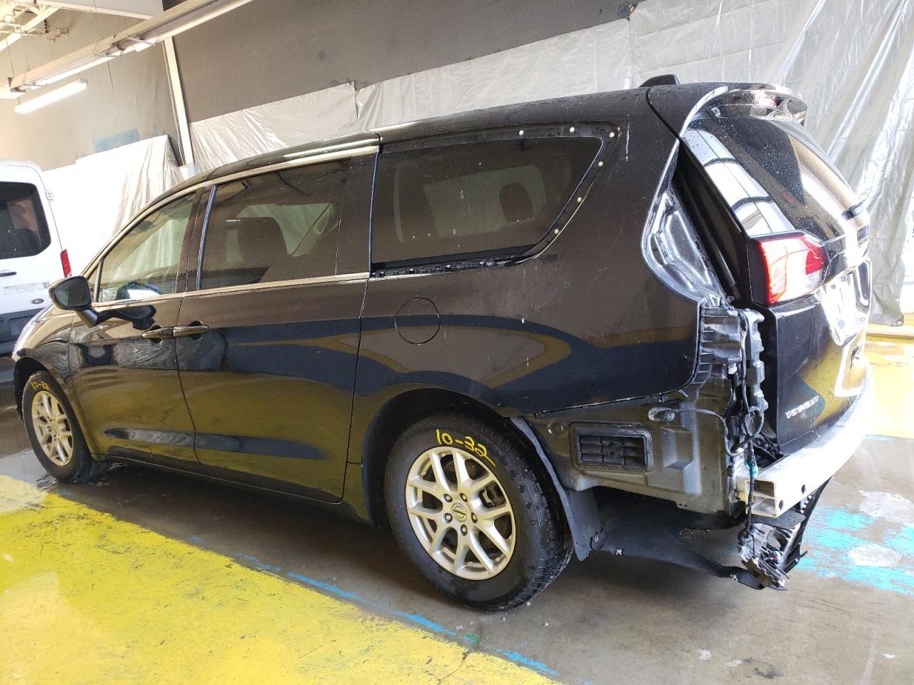 2022 CHRYSLER VOYAGER LX - Фото 2