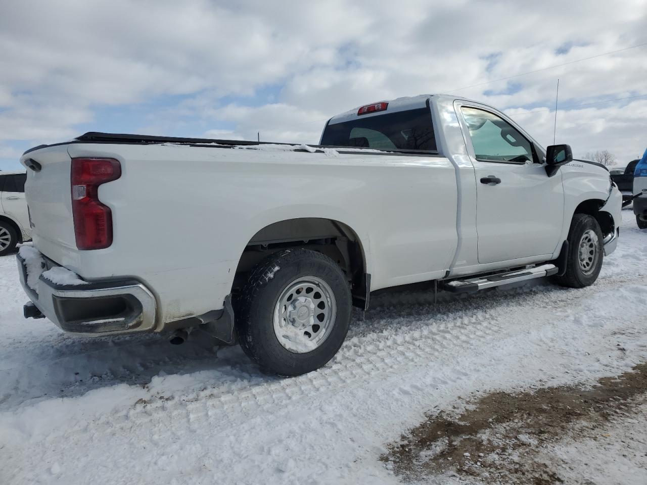 2024 CHEVROLET SILVERADO - Image 3