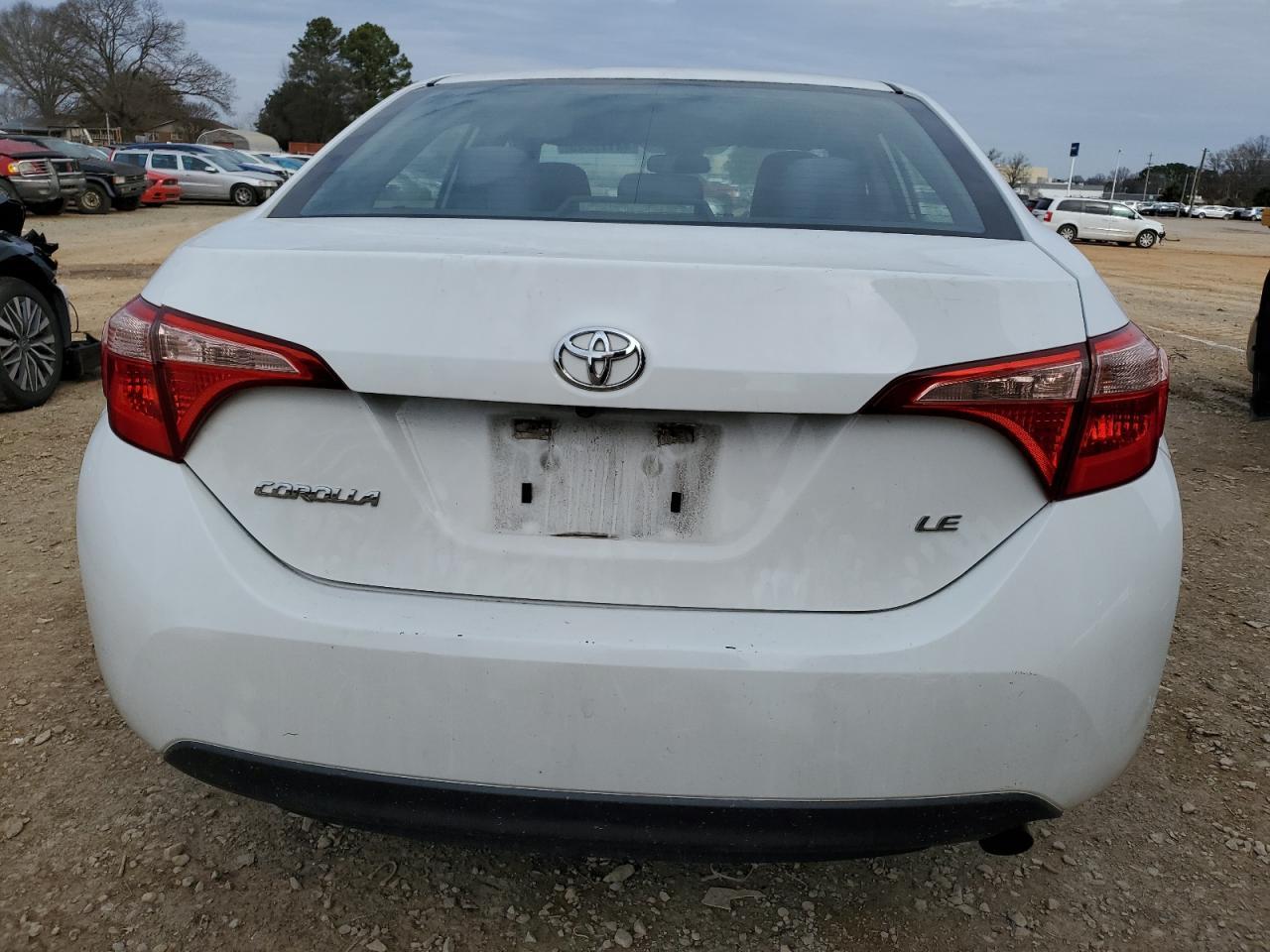 2018 TOYOTA COROLLA L - Image 6