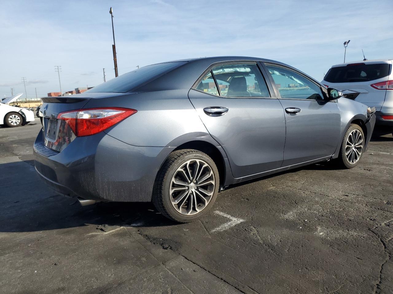2015 TOYOTA COROLLA L - Image 3