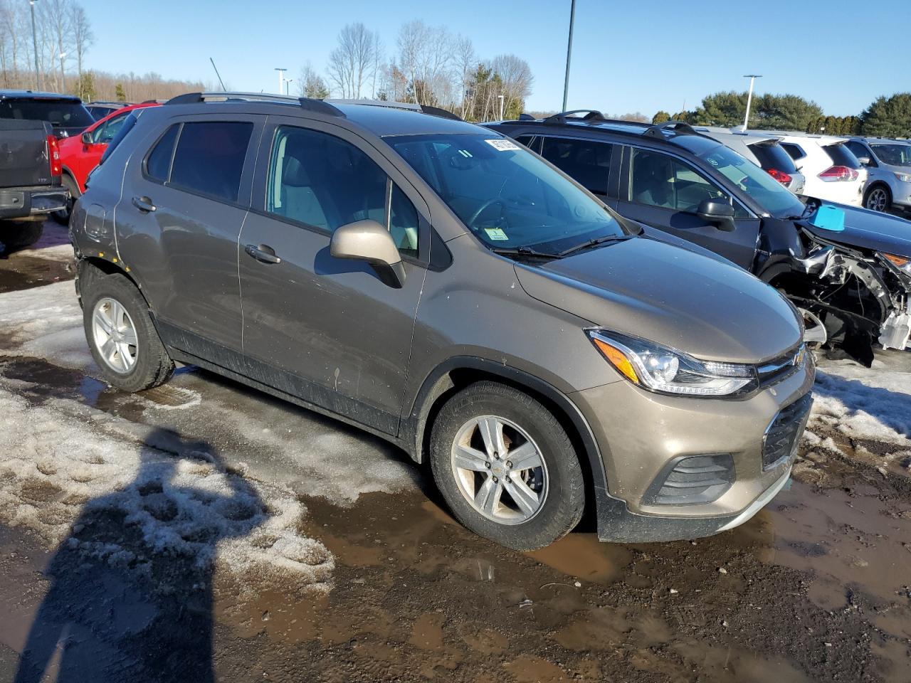 2021 CHEVROLET TRAX 1LT - Image 4