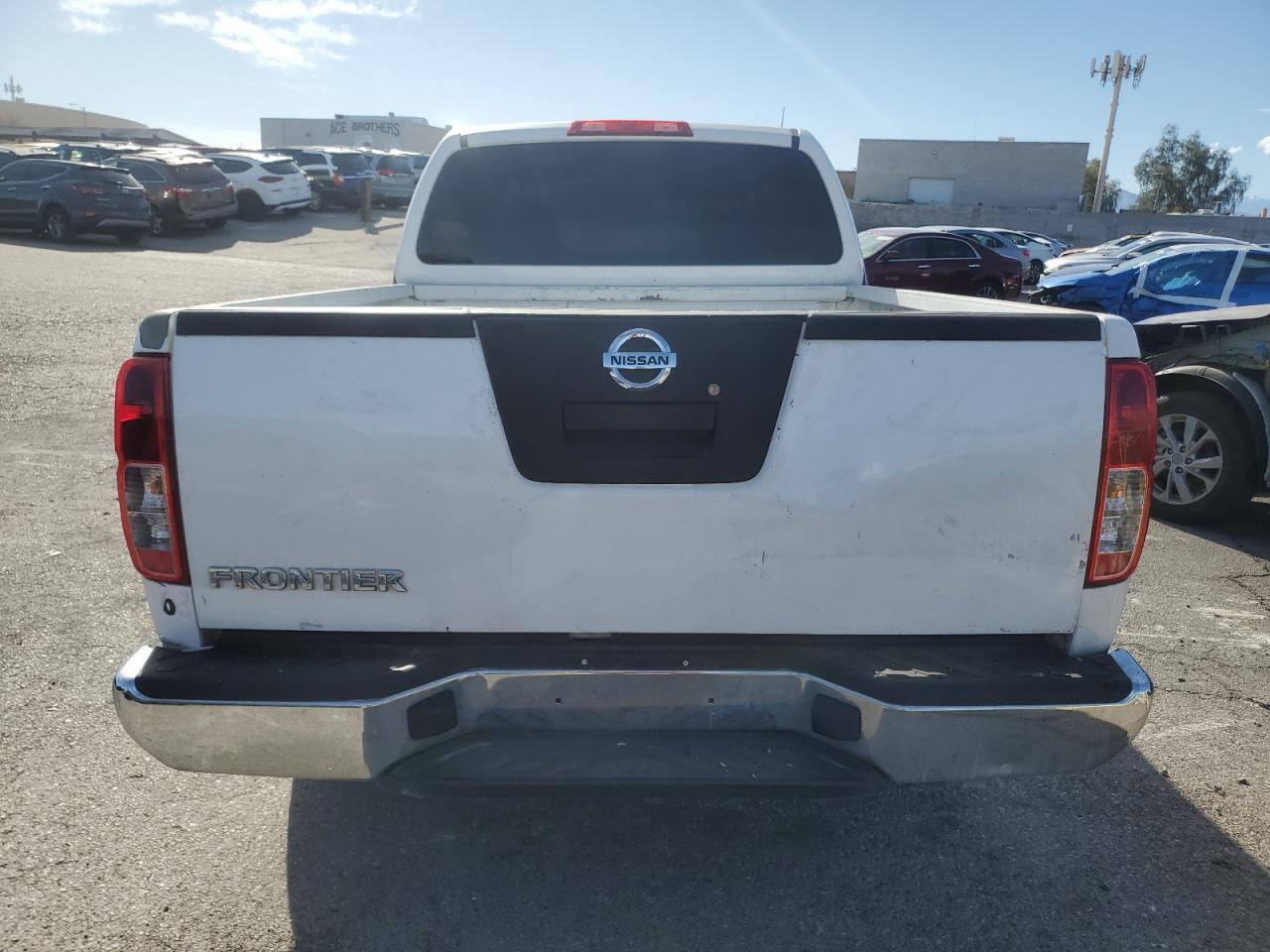 2012 NISSAN FRONTIER S - Фото 6
