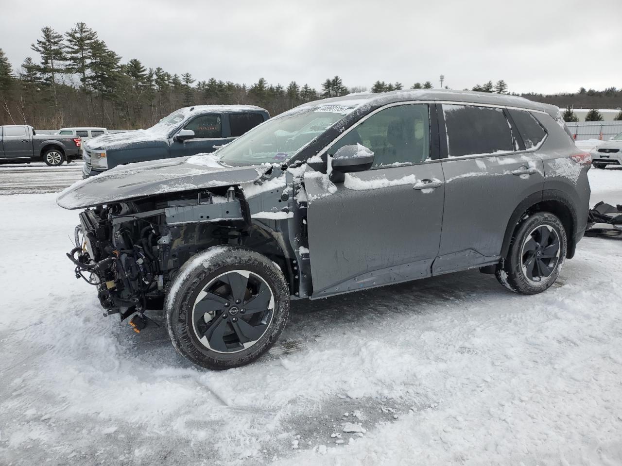 2024 NISSAN ROGUE SV