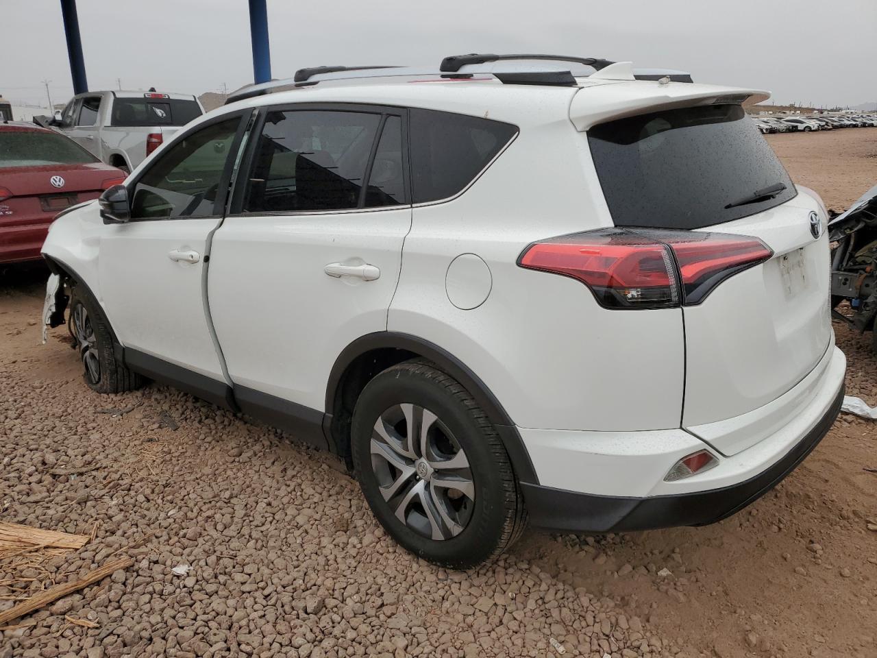 2016 TOYOTA RAV4 LE - Фото 2