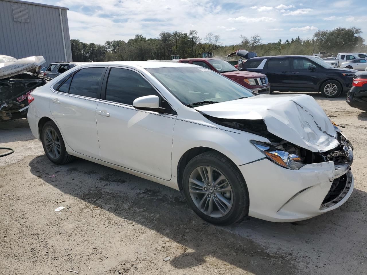 2017 TOYOTA CAMRY LE - Image 4
