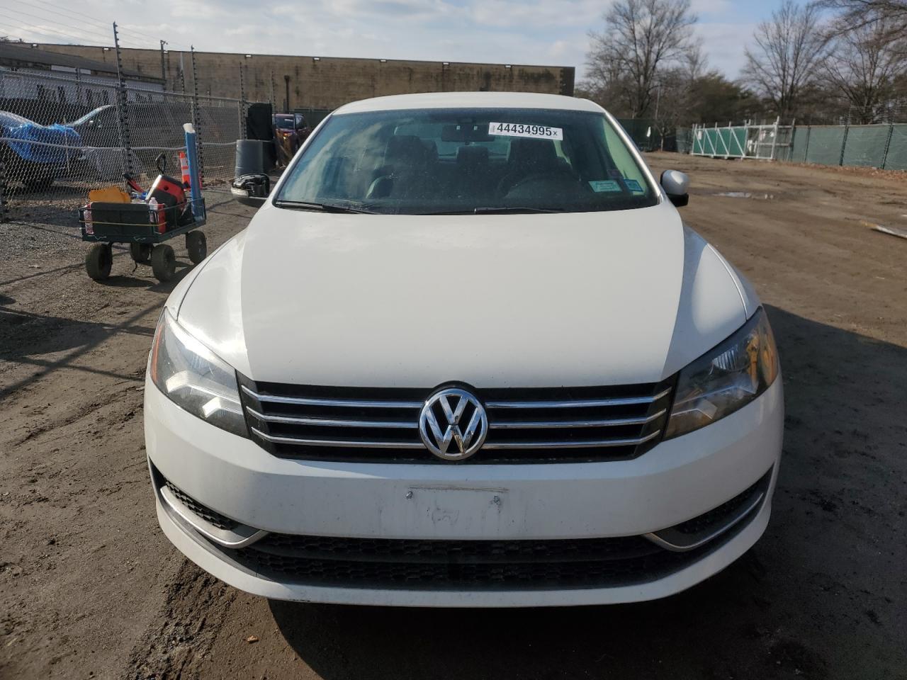 2014 VOLKSWAGEN PASSAT S - Фото 5