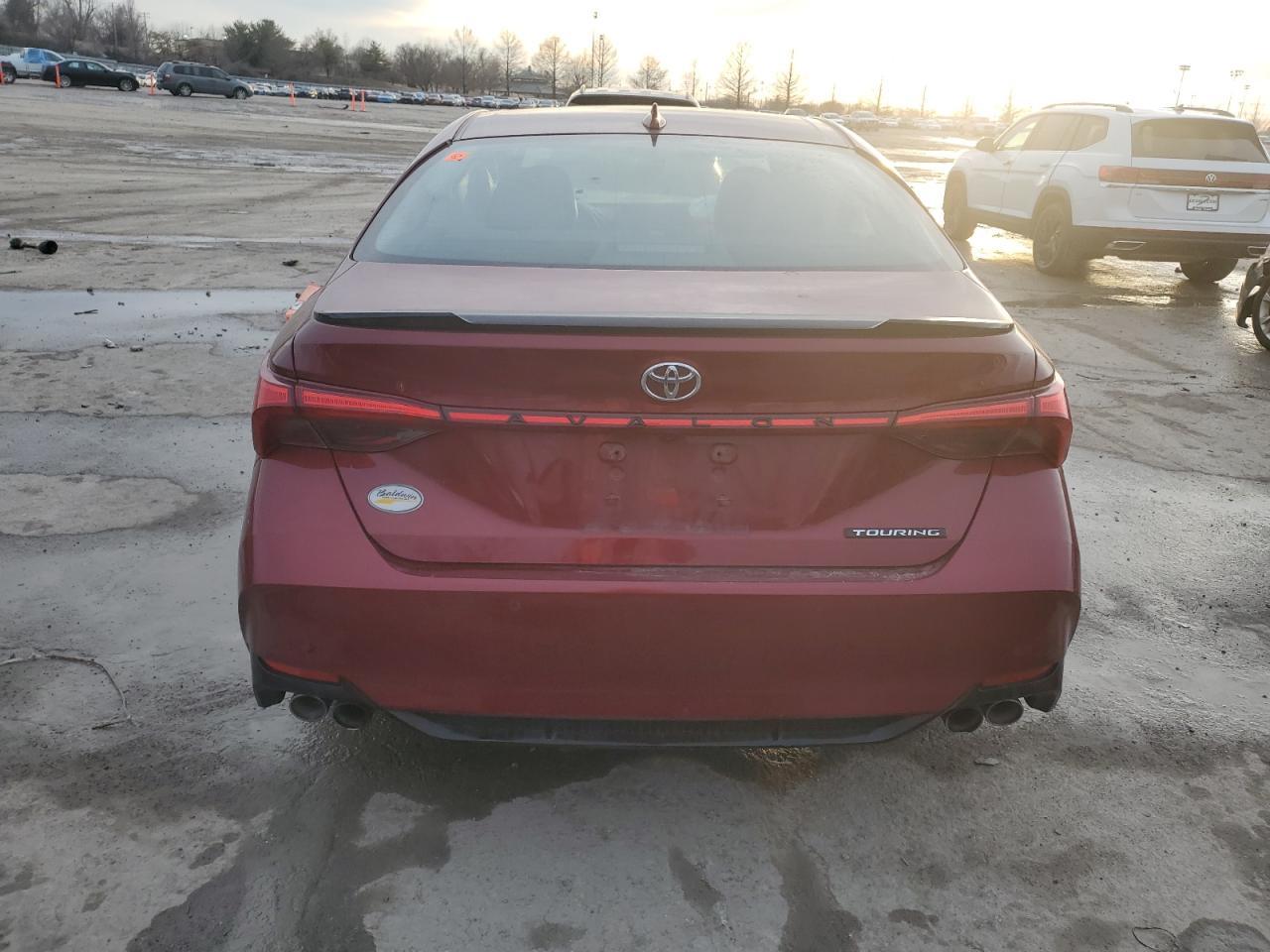 2019 TOYOTA AVALON XLE - Image 6