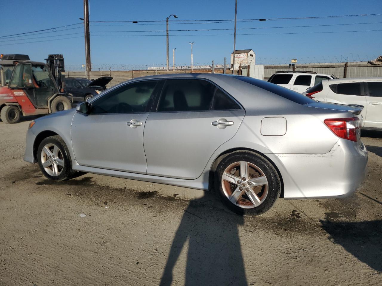 2014 TOYOTA CAMRY L - Image 2