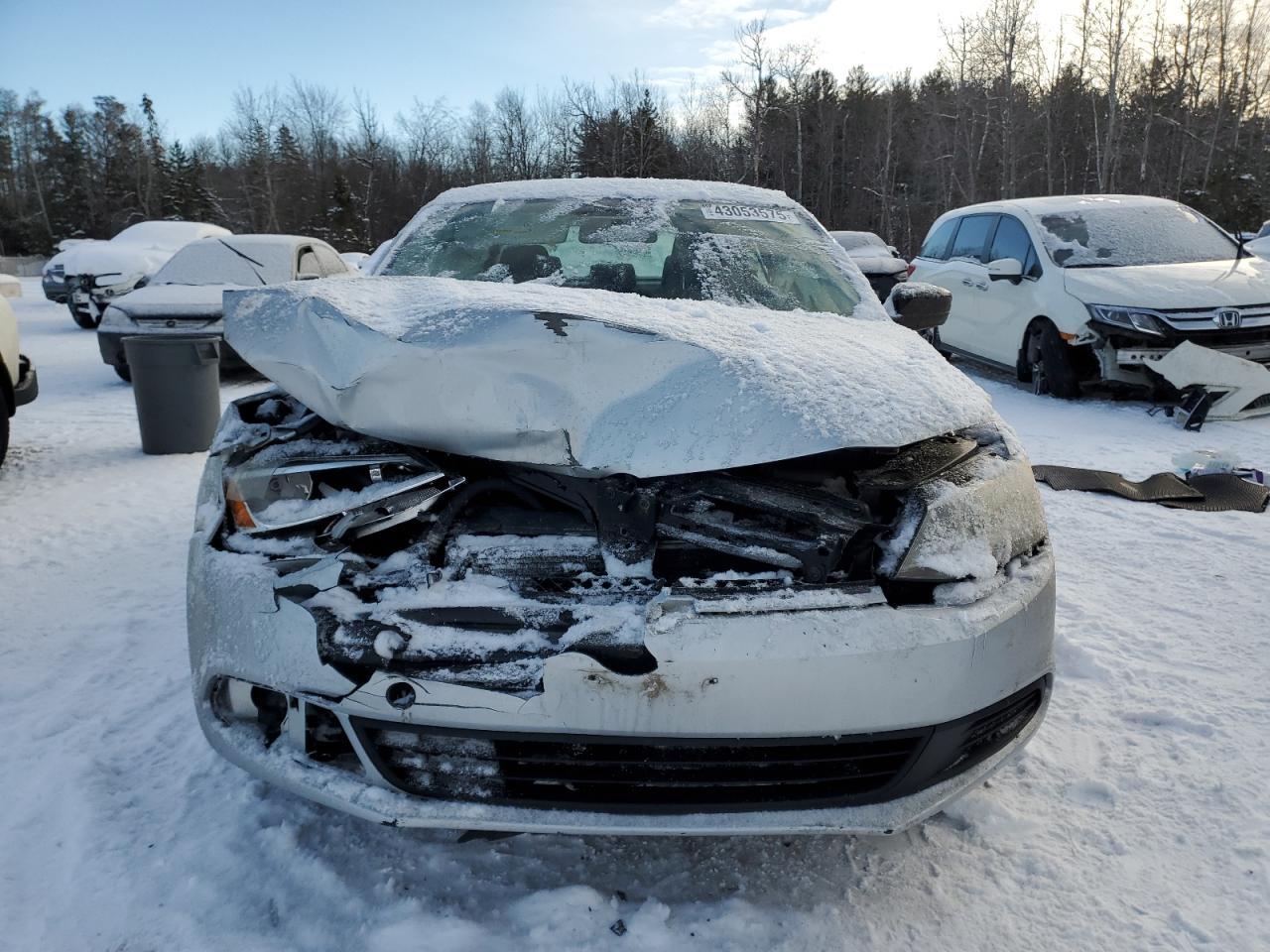 2013 VOLKSWAGEN JETTA BASE - Image 5