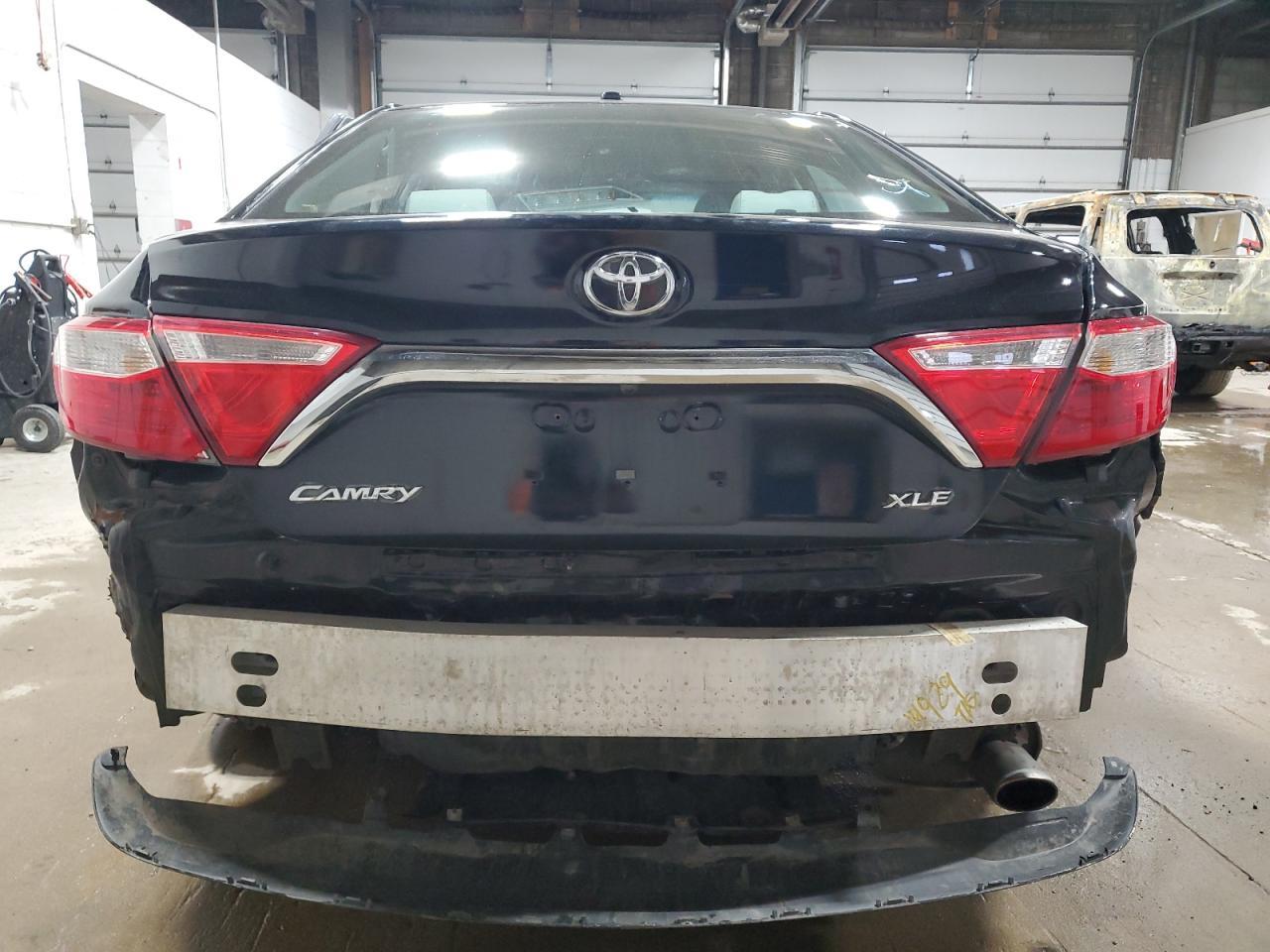 2017 TOYOTA CAMRY LE - Image 6