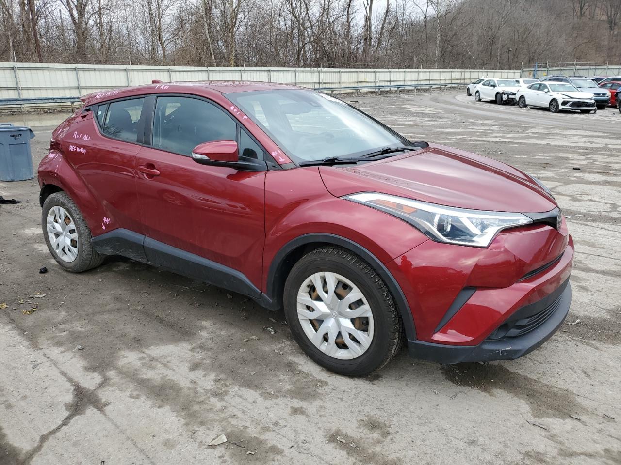 2019 TOYOTA C-HR XLE - Фото 4