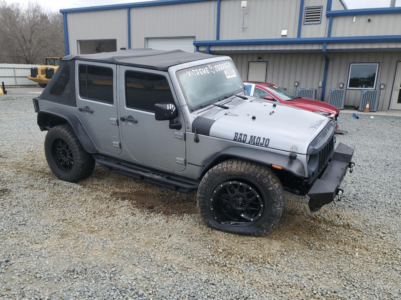 2014 JEEP WRANGLER U - Image 4