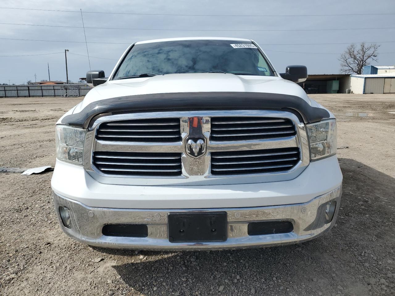 2017 RAM 1500 SLT - Фото 5