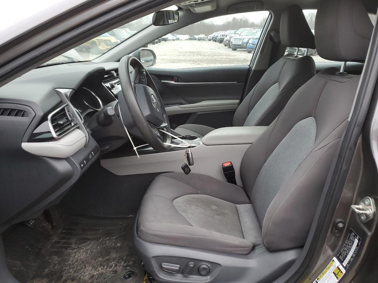 2020 TOYOTA CAMRY LE - Image 7