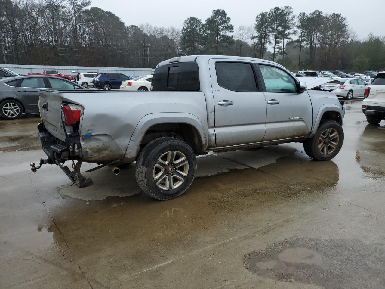2017 TOYOTA TACOMA DOU - Фото 3