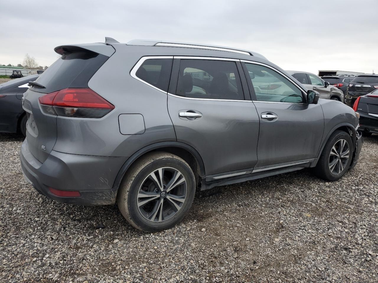 2018 NISSAN ROGUE S - Фото 3