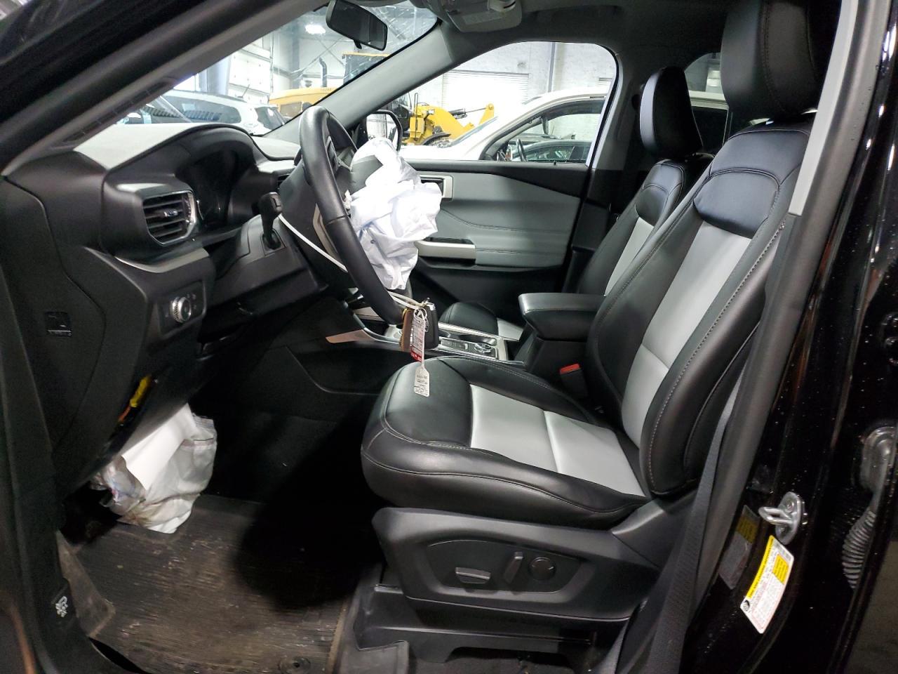 2022 FORD EXPLORER X - Фото 7