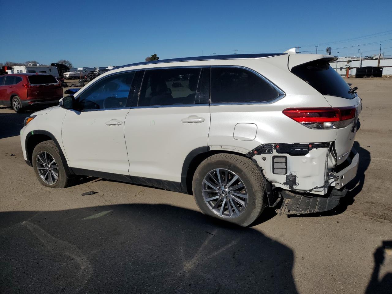 2019 TOYOTA HIGHLANDER - Фото 2
