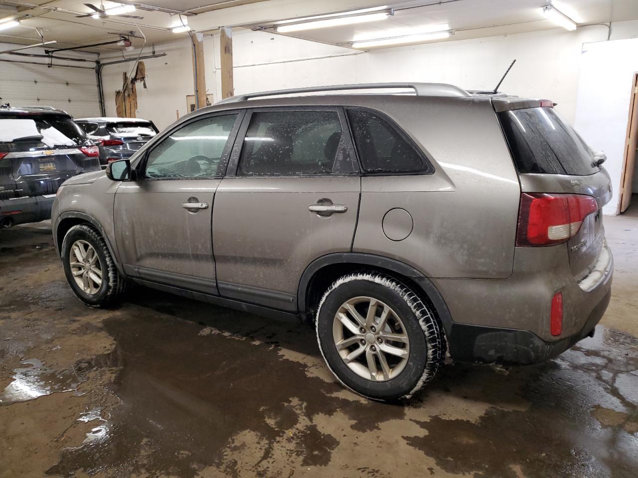 2014 KIA SORENTO LX - Фото 2