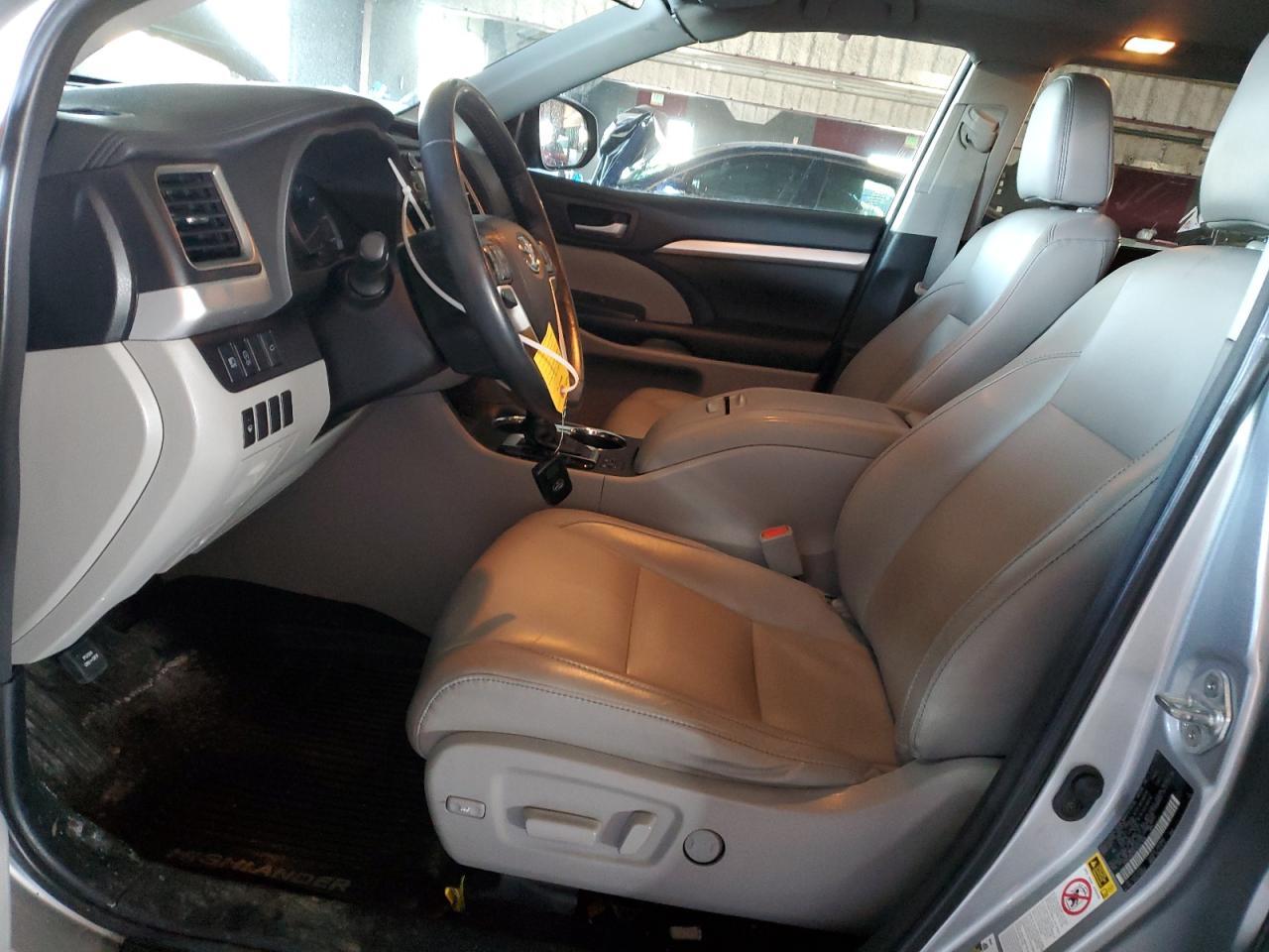 2018 TOYOTA HIGHLANDER - Фото 7